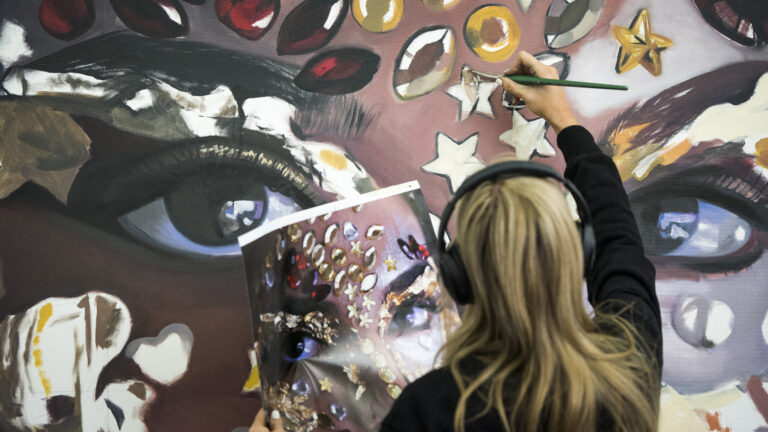 A USC Roski School of Art and Design student painting